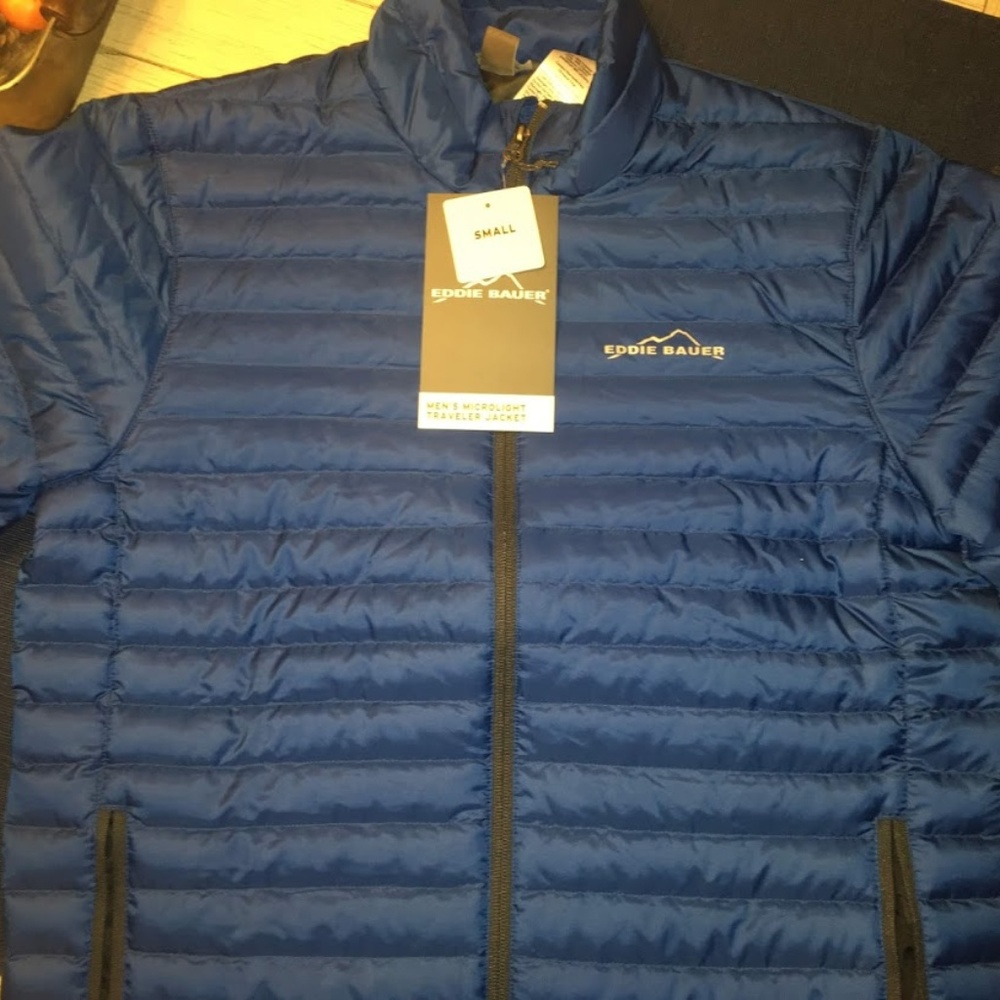NWT Eddie Bauer Men's Microlight traveler Jacket